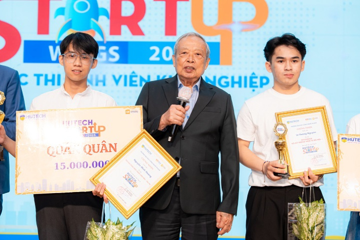 Chung kết HUTECH Startup Wings 2025: Trà sữa thảo mộc dạng viên nén TEA PIE lên ngôi Quán quân 122