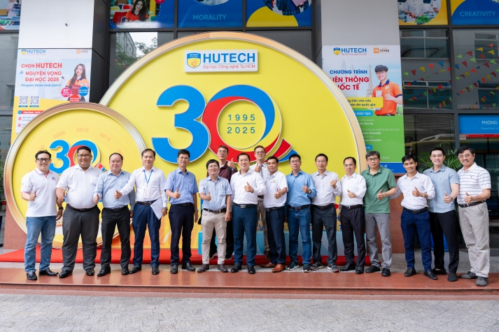 Thầy cô HUTECH lên đường thực hiện nhiệm vụ kiểm tra công tác coi thi tốt nghiệp THPT năm 2025 tại Bà Rịa - Vũng Tàu 10