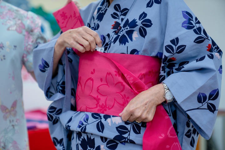 Sinh viên Khoa Nhật Bản học tìm hiểu về trang phục truyền thống của đất nước mặt trời mọc 42