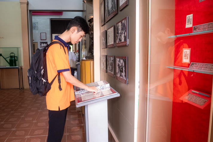 Tân sinh viên VKIT ngược dòng lịch sử, khám phá di sản tại Bến Nhà Rồng 44