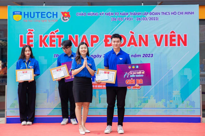 136 sinh viên HUTECH được kết nạp vào Đoàn Thanh niên Cộng sản Hồ Chí Minh 115