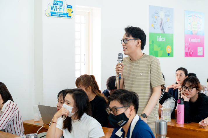 Sinh viên Khoa Tiếng Anh phá vỡ khuôn mẫu, mở rộng tư duy với văn học Mỹ hiện đại 61