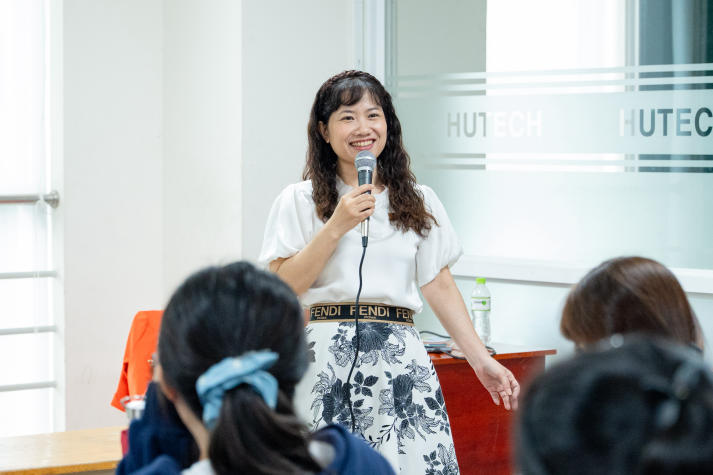 [Video] HUTECH-ers “come back” sau Tết: Sạc đầy năng lượng, chinh phục những mục tiêu mới 89