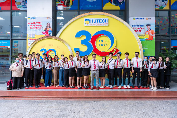 Trải nghiệm đẳng cấp 5 sao: Sinh viên Quản trị nhà hàng học hỏi thực tế tại Hôtel Des Arts Saigon 4