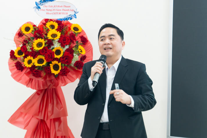 Từ “ngọc thô” đến công dân toàn cầu: IT-ers HUTECH khám phá hành trình chinh phục thành công 45