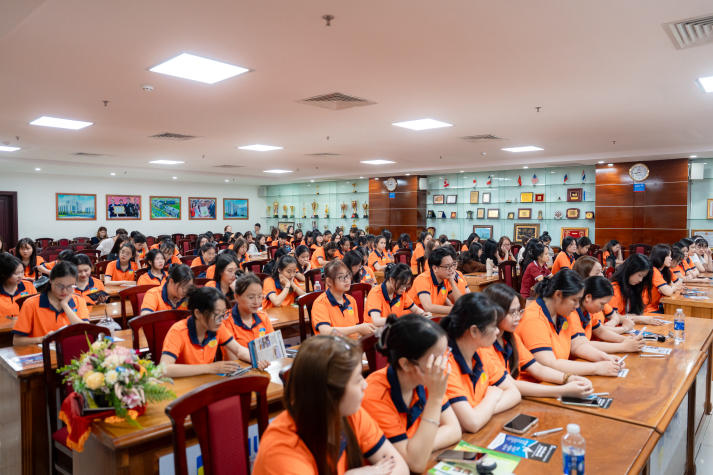 [Video] Hợp tác cùng Taya Canvas, Khoa Trung Quốc học mở rộng cơ hội học bổng và việc làm cho sinh viên 44