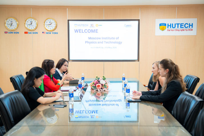 HUTECH works with Moscow Institute of Physics and Technology, expanding opportunities for international learning and research 8