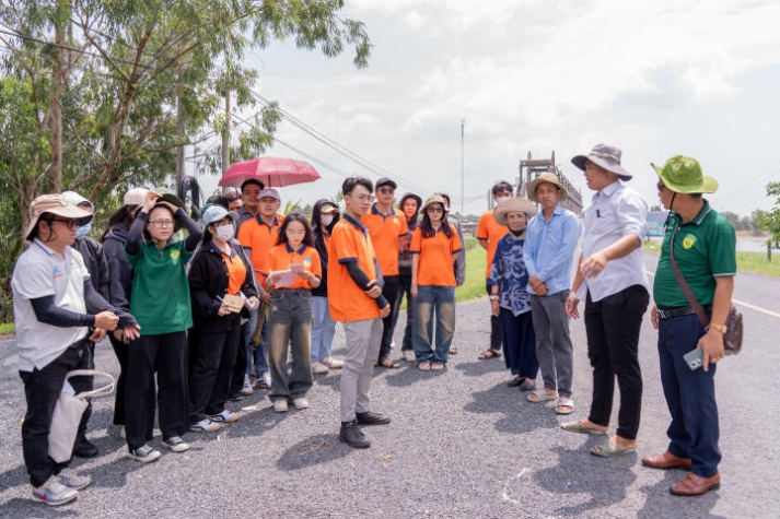 Sinh viên ngành Quản lý tài nguyên và môi trường khám phá rừng phòng hộ và hệ thống cống đập Ba Lai (Bến Tre) 104