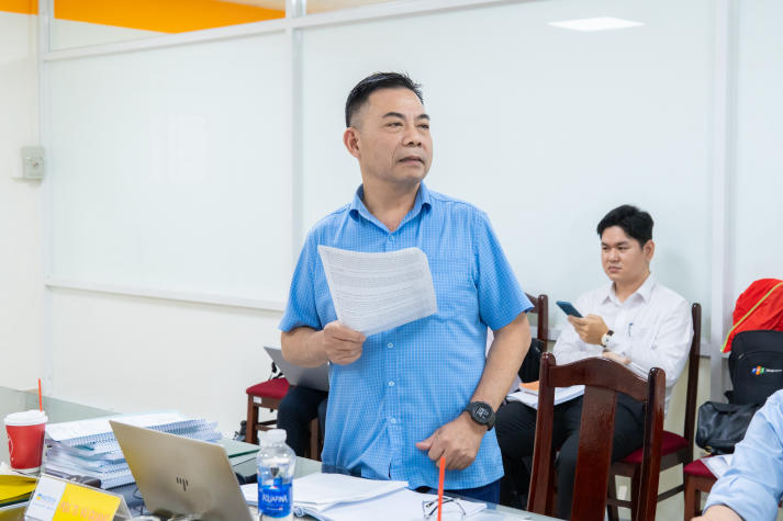 Buổi bảo vệ luận văn/đề án Thạc sĩ ngành Luật kinh tế ghi nhận góc nhìn pháp lý đa chiều 43