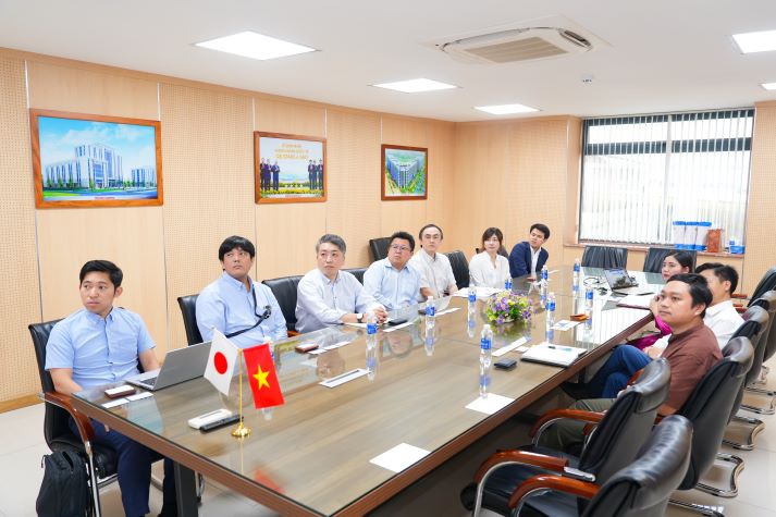 HUTECH đón tiếp và làm việc cùng Viện Phát triển nguồn nhân lực Việt Nam - Nhật Bản (VJCC) và Phái đoàn Hokkaido 86