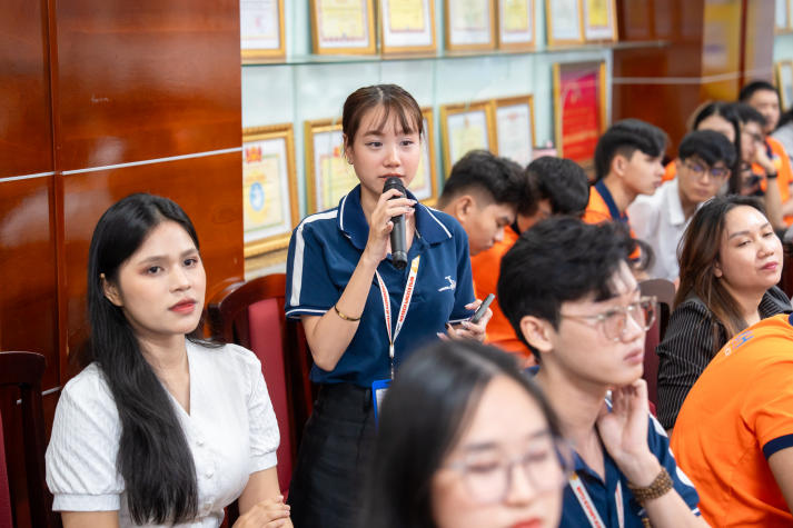 Sinh viên Khoa Quản trị kinh doanh "mở khóa" tiềm năng nghề nghiệp Sales Logistics 72