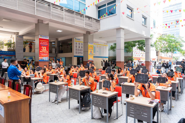 [Ảnh] Rộn ràng chuỗi hoạt động chào tuổi mới, lan tỏa khí thế và khát vọng vươn xa 213