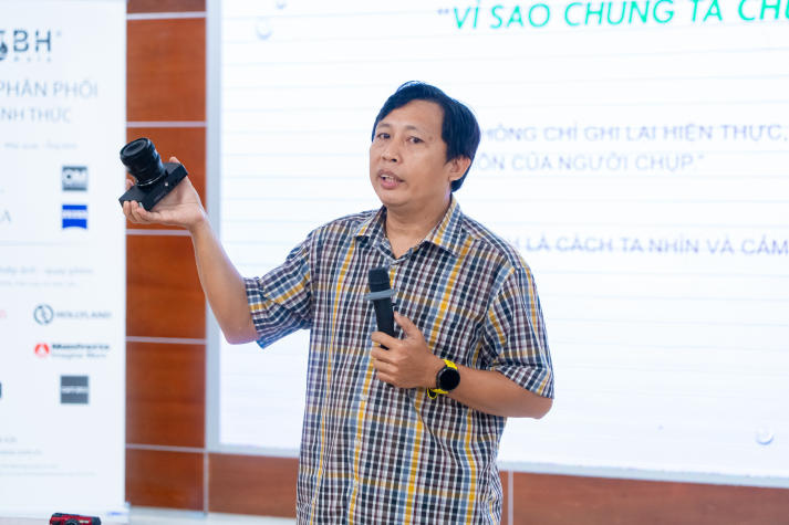 [Video] Khi ống kính biết nói: Sinh viên HUTECH học hỏi “bí kíp” lan tỏa cảm xúc và câu chuyện qua từng khung hình 84