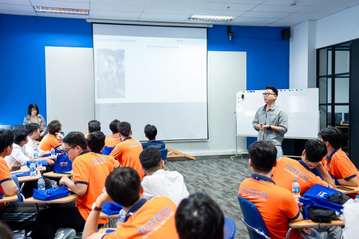 Trải nghiệm thực tế môi trường thiết kế kết cấu tại MiTek Vietnam của sinh viên Khoa Xây dựng 25