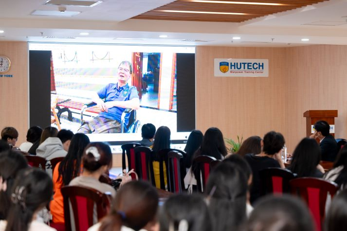 [Video] Khi sinh viên PR HUTECH kể chuyện “đời” bằng lăng kính phim phóng sự 67