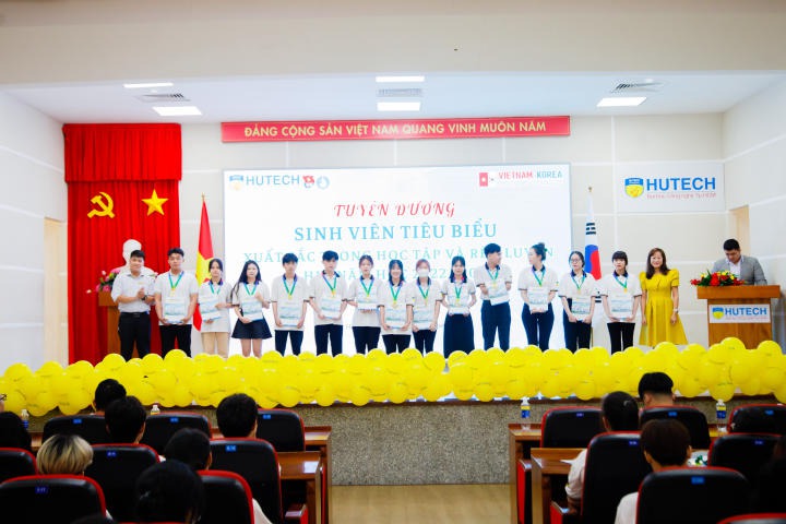 Viện Công nghệ Việt - Hàn tuyên dương 227 sinh viên xuất sắc và phát động cuộc thi tìm hiểu văn hóa Hàn Quốc 65