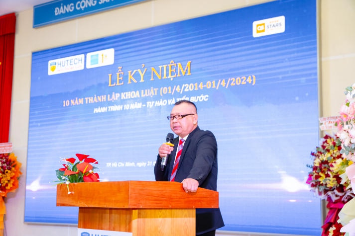 Khoa Luật HUTECH rộn ràng chào đón mốc son 10 năm thành lập 118