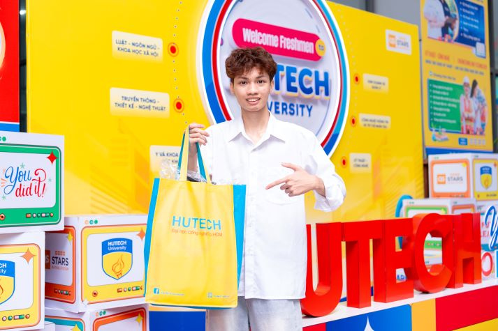 Anh chị chọn HUTECH, em tiếp bước: Niềm tin được nối dài 17