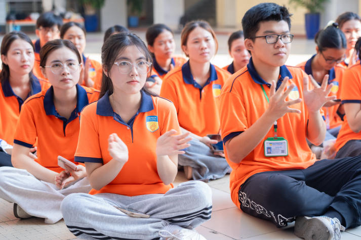 Sinh viên Khoa Tài chính - Thương mại bứt phá thể lực tại Ngày hội Thanh niên khỏe 27