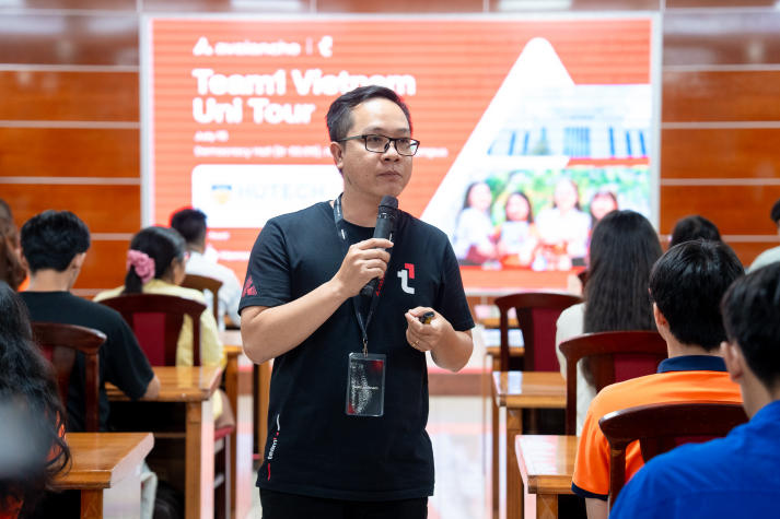 [Video] Sinh viên Tài chính - Thương mại mở rộng cơ hội nghề nghiệp cùng Blockchain và Web3 46