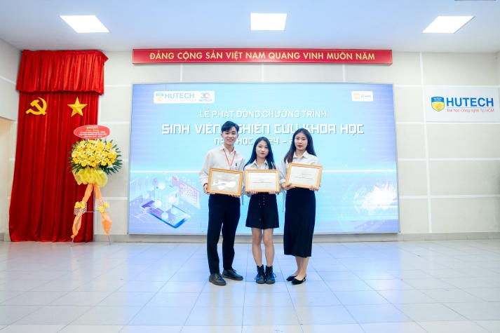 HUTECH phát động Chương trình sinh viên nghiên cứu khoa học năm học 2024-2025 92