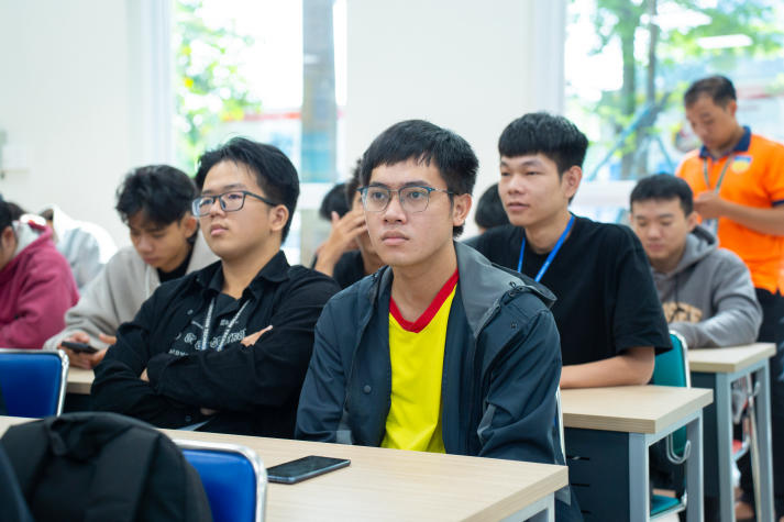 Sinh viên Công nghệ thông tin chủ động chinh phục AI trong lĩnh vực An ninh mạng 55