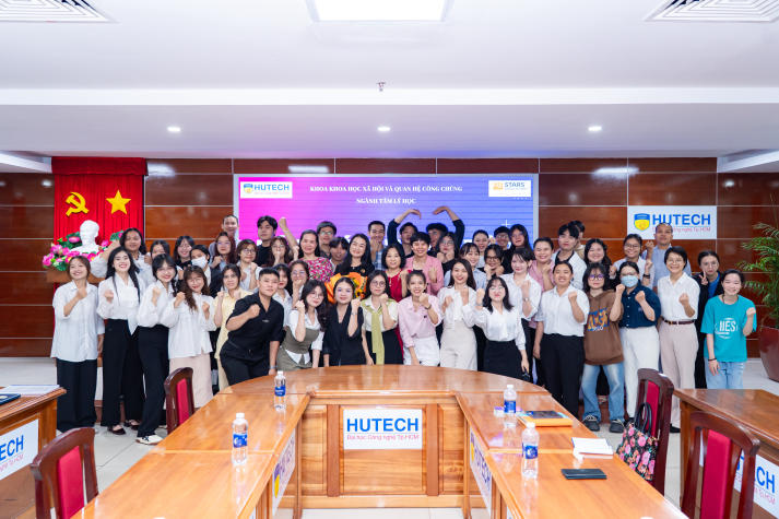 Kết nối tri thức và trái tim, sinh viên Tâm lý học vững vàng trên hành trình chinh phục nghề 118