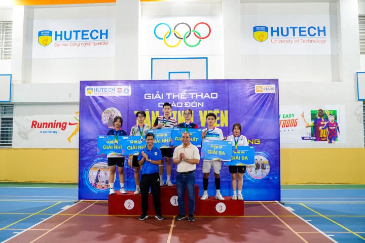 Giải thể thao chào đón tân sinh viên 2023 chính thức khép lại với nội dung thi đấu Cầu lông nam, nữ và Bóng đá nam 78