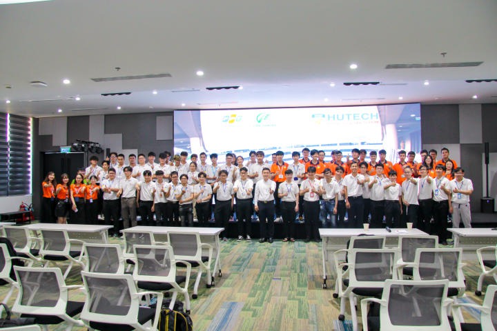 Cùng sinh viên ngành Công nghệ thông tin Viện Công nghệ Việt - Nhật tham quan FPT Software Hồ Chí Minh 83