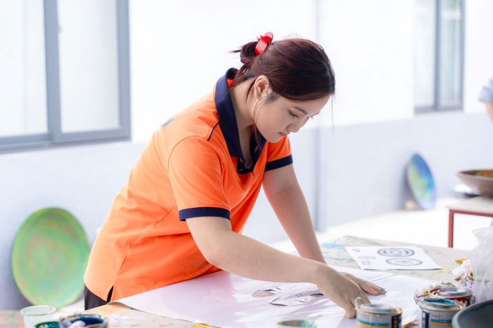 Sinh viên Kiến trúc - Mỹ thuật lan tỏa vẻ đẹp sơn mài Việt qua Hành trình “Kỷ nguyên di sản” 90