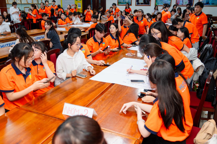 Bước đệm nghiên cứu: Tân sinh viên Tài chính - Thương mại tiếp cận phương pháp luận khoa học 26