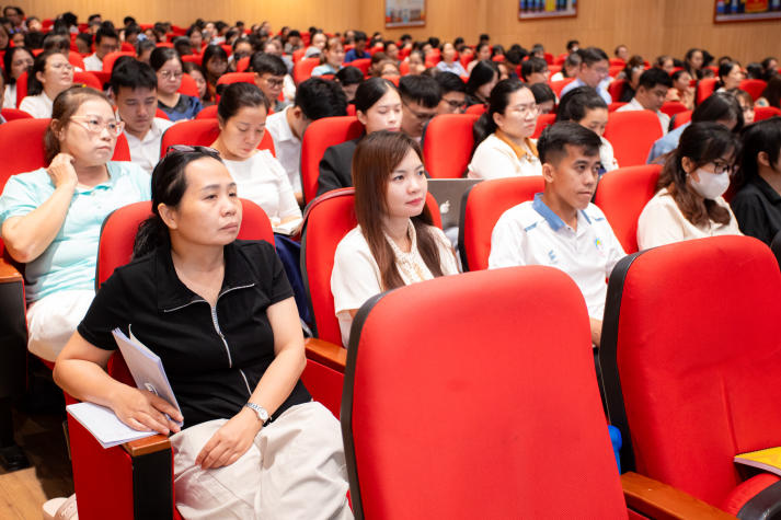 Bồi đắp bản lĩnh, nâng cao trách nhiệm quốc phòng, an ninh trong đội ngũ HUTECH 116