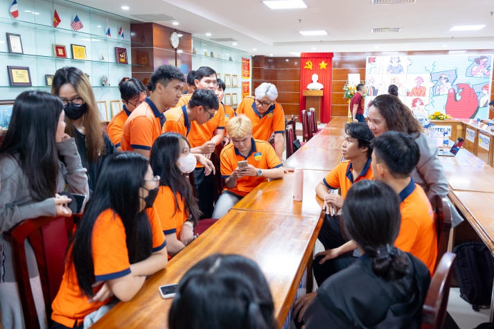 Sinh viên Khoa Quản trị kinh doanh HUTECH mở rộng hiểu biết về công việc và cuộc sống cùng chuyên gia 109
