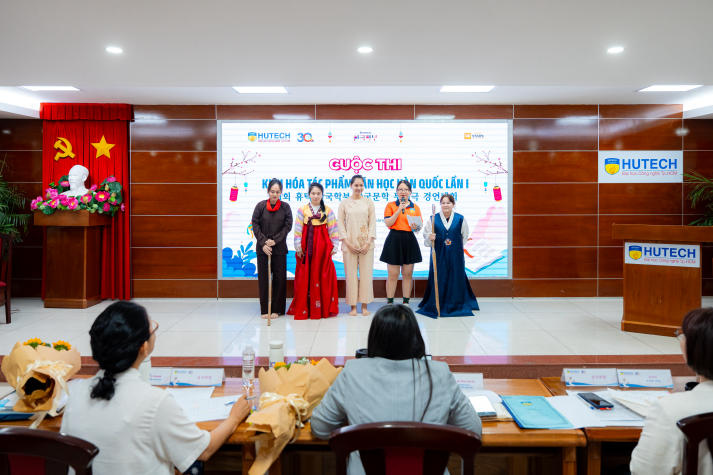 Từ trang sách đến sân khấu: Khám phá văn học xứ sở kim chi cùng sinh viên Khoa Hàn Quốc học 61