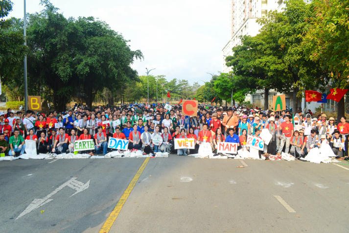Students of the Faculty of Chinese Studies promote green living at Earth Day Vietnam 2026 58