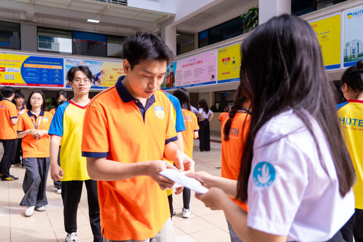 Sôi nổi Ngày hội Thanh niên khỏe Khoa Tài chính - Thương mại: Khỏe cùng 5 tốt 53