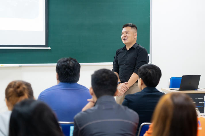 Sôi nổi ngày hội Chào đón Tân sinh viên Khoa Hệ thống thông tin quản lý: Khởi đầu hành trình kết nối công nghệ và kinh tế 39