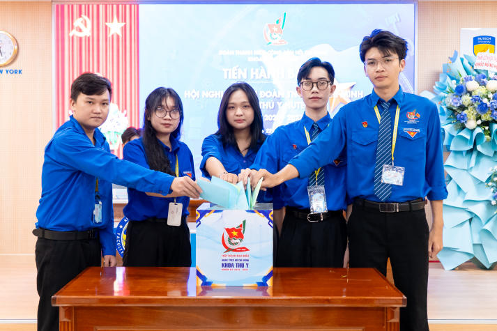 Hội nghị Đoàn TNCS HCM Khoa Thú y nhiệm kỳ 2025-2027: Dấu mốc khẳng định trí tuệ và tinh thần cống hiến của tuổi trẻ 75