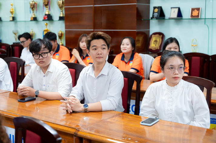 Khi ý tưởng được thử lửa: 16 dự án của sinh viên Khoa Quản trị kinh doanh bước vào vòng góp ý khởi nghiệp 34