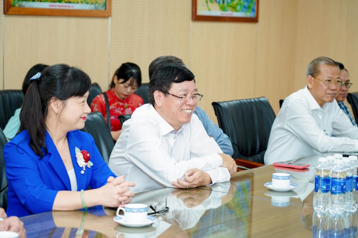 HUTECH đón tiếp Quận uỷ và Hội Doanh nghiệp quận Bình Thạnh đến chúc Tết 102