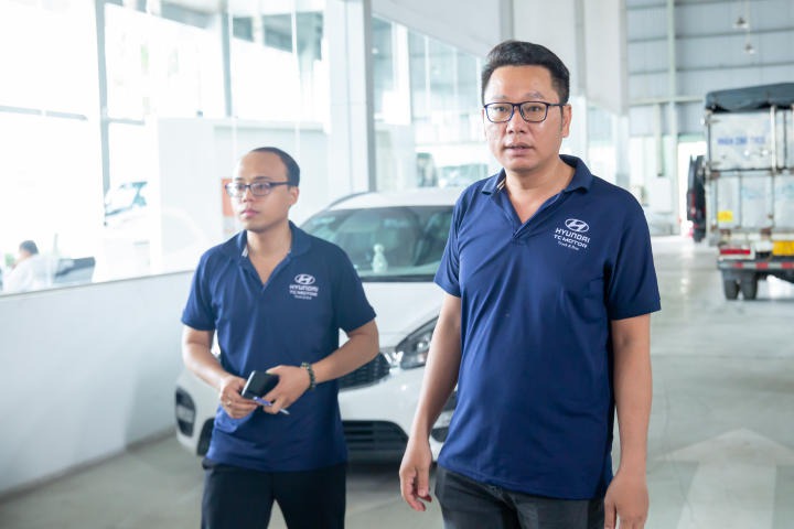 Sinh viên ngành Công nghệ kỹ thuật ô tô trải nghiệm môi trường làm việc thực tế tại Công ty Truck & Bus Hyundai Trường Chinh 33