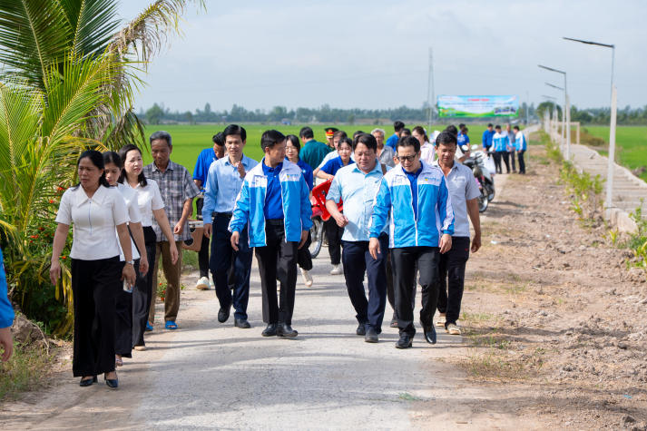 [Video] Những công trình hạ tầng nối dài sức trẻ của chiến sĩ Mùa hè xanh 2026 tại Đồng Tháp 25
