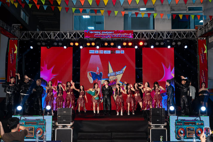 Sinh viên năm nhất ngành Quản trị sự kiện ghi dấu với “Energy Station” đầy cảm xúc 100