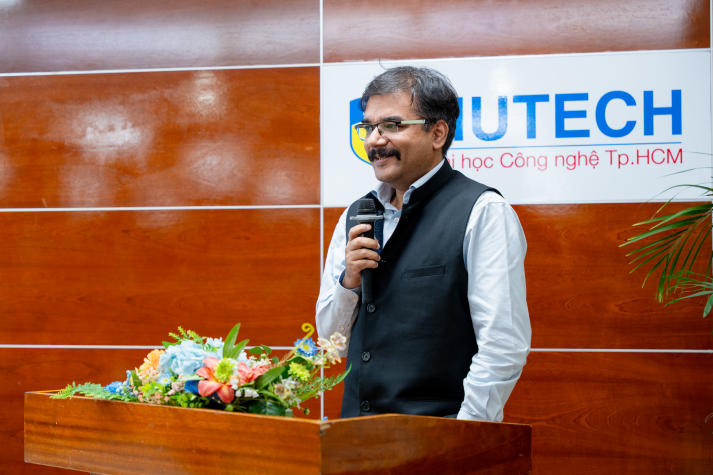 Khởi động STSP 2025: HUTECH và JGU (Ấn Độ) thúc đẩy giáo dục trải nghiệm và giao lưu văn hóa Việt - Ấn 38