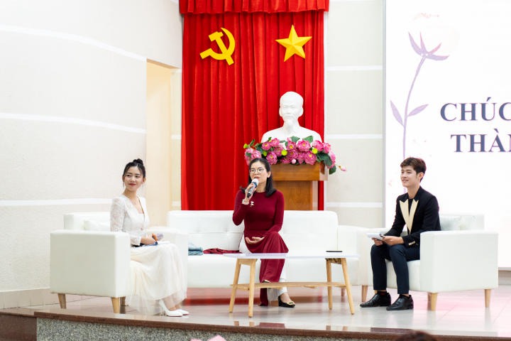 Sinh viên Khoa Trung Quốc học HUTECH học cách cân bằng công việc và cuộc sống cùng chuyên gia tiếng Trung 41