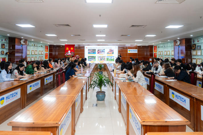 Sinh viên Khoa Hàn Quốc học khám phá cơ hội nghề nghiệp du lịch cùng đại diện Selectum Noa Cam Ranh 38