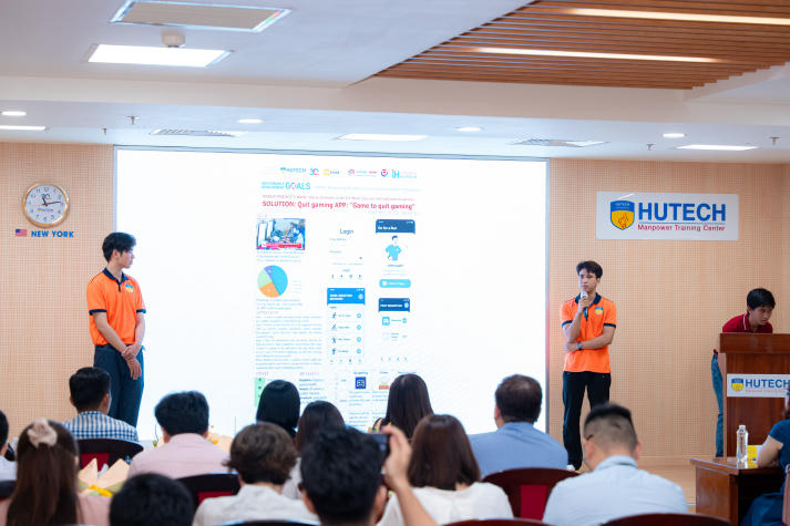 Dự án thật - Trải nghiệm thật: Sinh viên HUTECH trưởng thành qua loạt hoạt động thực chiến 53