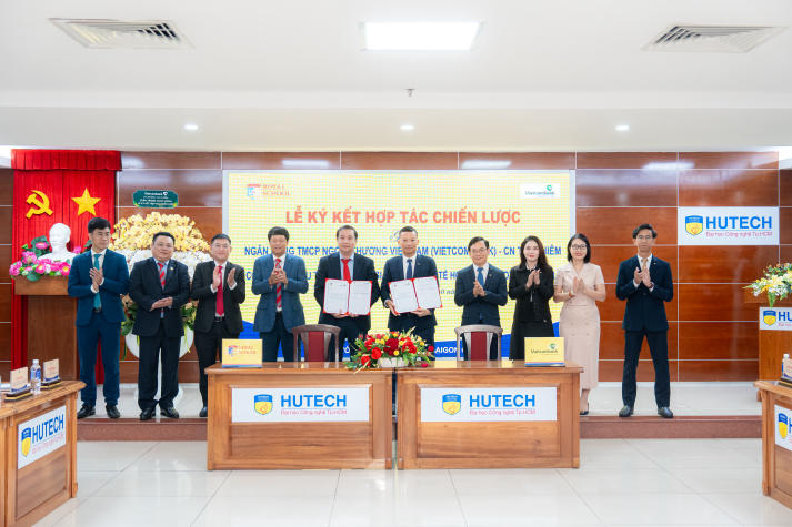 HUTECH Education và Vietcombank ký kết hợp tác chiến lược, chung tay phát triển nguồn nhân lực trẻ 47