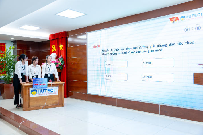 Nhìn lại hành trình tỏa sáng của các thí sinh tại Chung kết “Tuổi trẻ sắt son niềm tin với Đảng” lần 4 44
