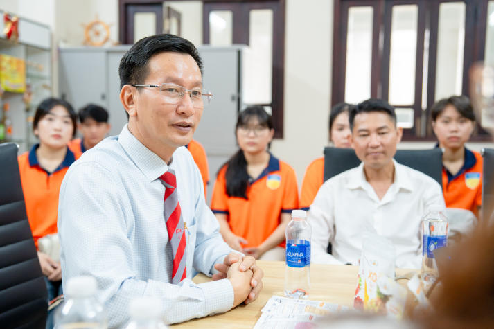 Gần 200 nhóm sinh viên HUTECH trải nghiệm, bồi dưỡng năng lực tại 65 doanh nghiệp 128